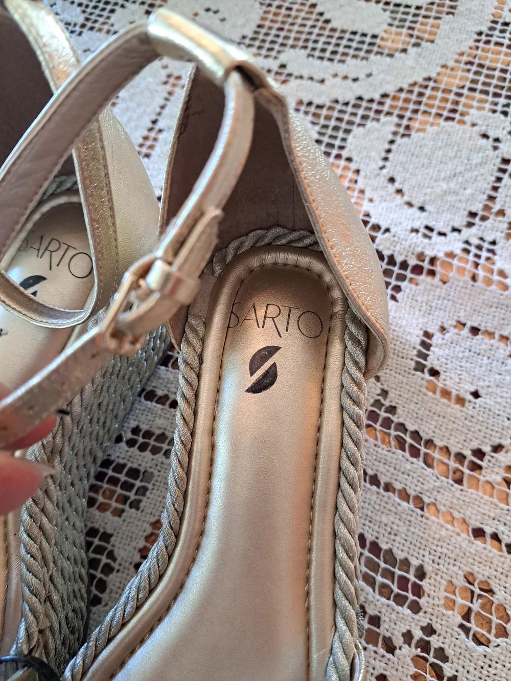 Franco Sarto Gold Rope Wedge Sandals Sz 8 Worn Once